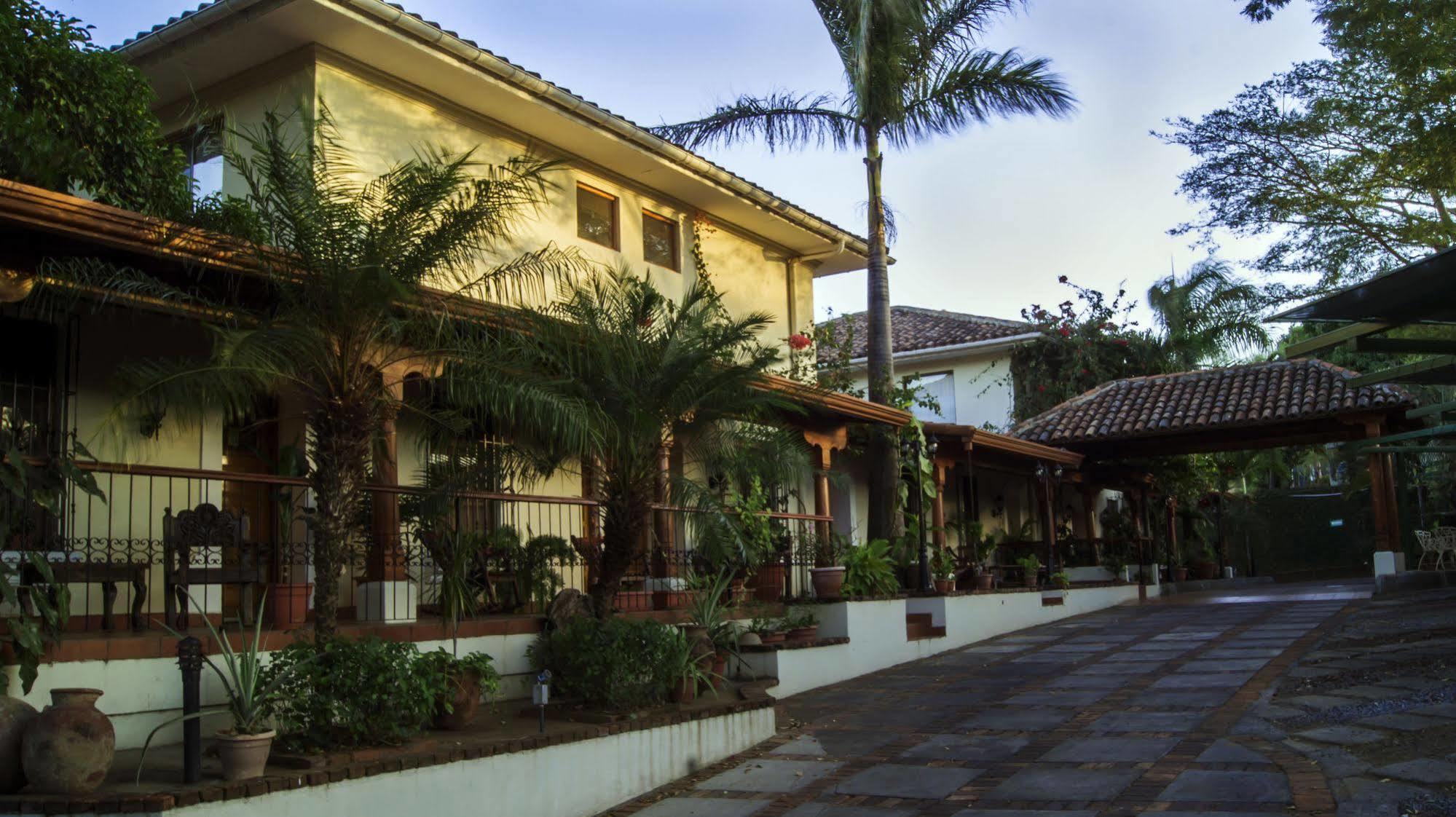 Altos De Fontana Hotell Managua Eksteriør bilde